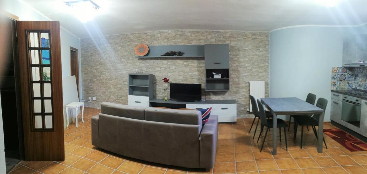 La Taverna Appartamento Scala A Chiocciola Follonica Luaran gambar